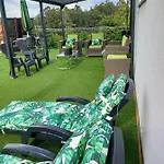Casa Rocha Velha Con Terraza Y Piscina Particular * Santiago de Compostela