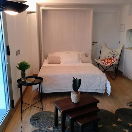 Casa Rocha Velha Con Terraza Y Piscina Particular 圣地亚哥－德孔波斯特拉