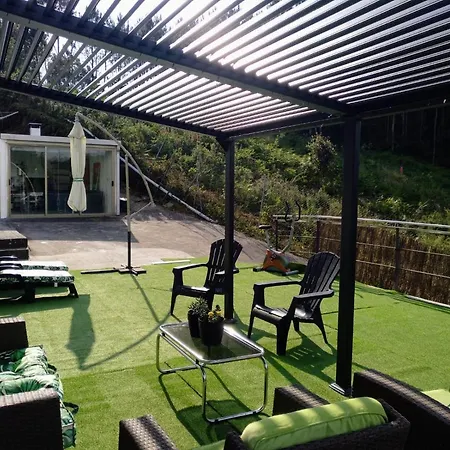 Casa Rocha Velha Con Terraza Y Piscina Particular * Santiago de Compostela