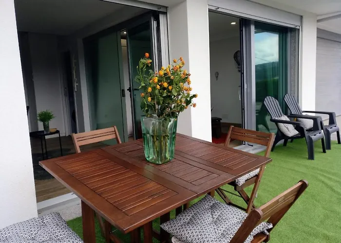 Casa Rocha Velha Con Terraza Y Piscina Particular דירה סנטיאגו דה קומפוסטלה