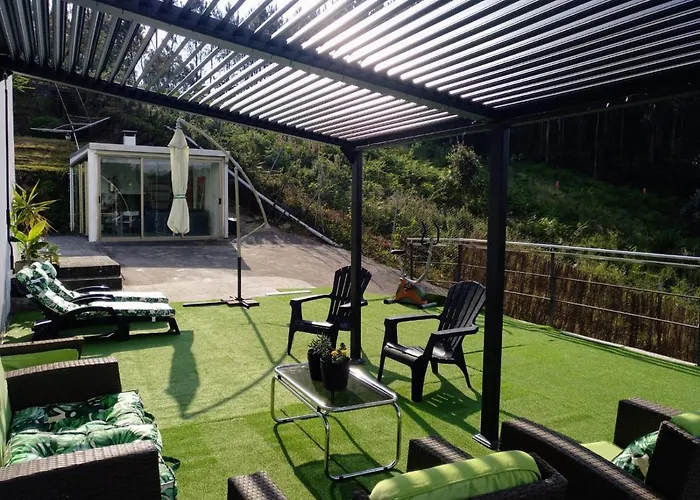 Casa Rocha Velha Con Terraza Y Piscina Particular * Santiago de Compostela