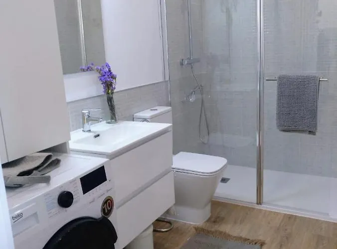 Casa Rocha Velha Con Terraza Y Piscina Particular * סנטיאגו דה קומפוסטלה